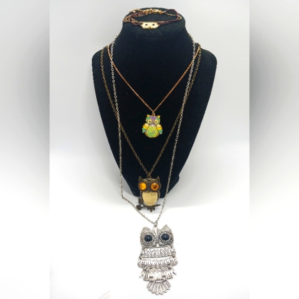 OWL Jewelry Lot! 3 Necklaces, 1 Bracelet Very Good To Excellent